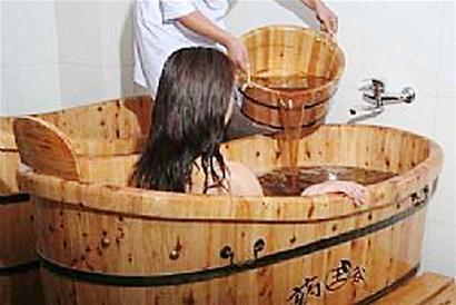 藥浴美容養(yǎng)生 六款藥浴助你擁有完美肌膚！